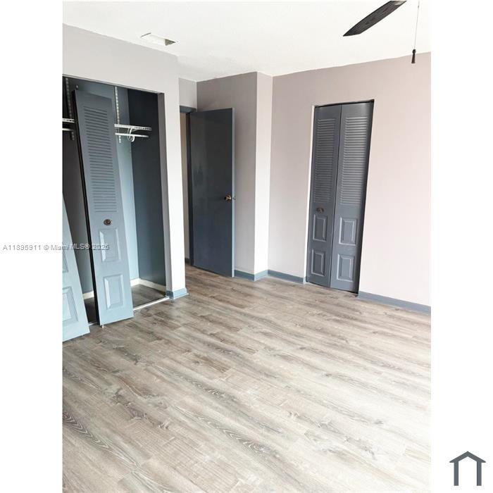 WIMBLEDON TOWNHOUSE I-11 - Residential