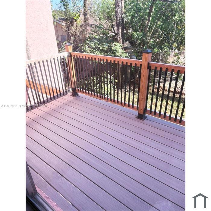 WIMBLEDON TOWNHOUSE I-11 - Residential