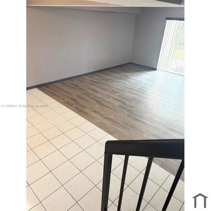 WIMBLEDON TOWNHOUSE I-11 - Residential