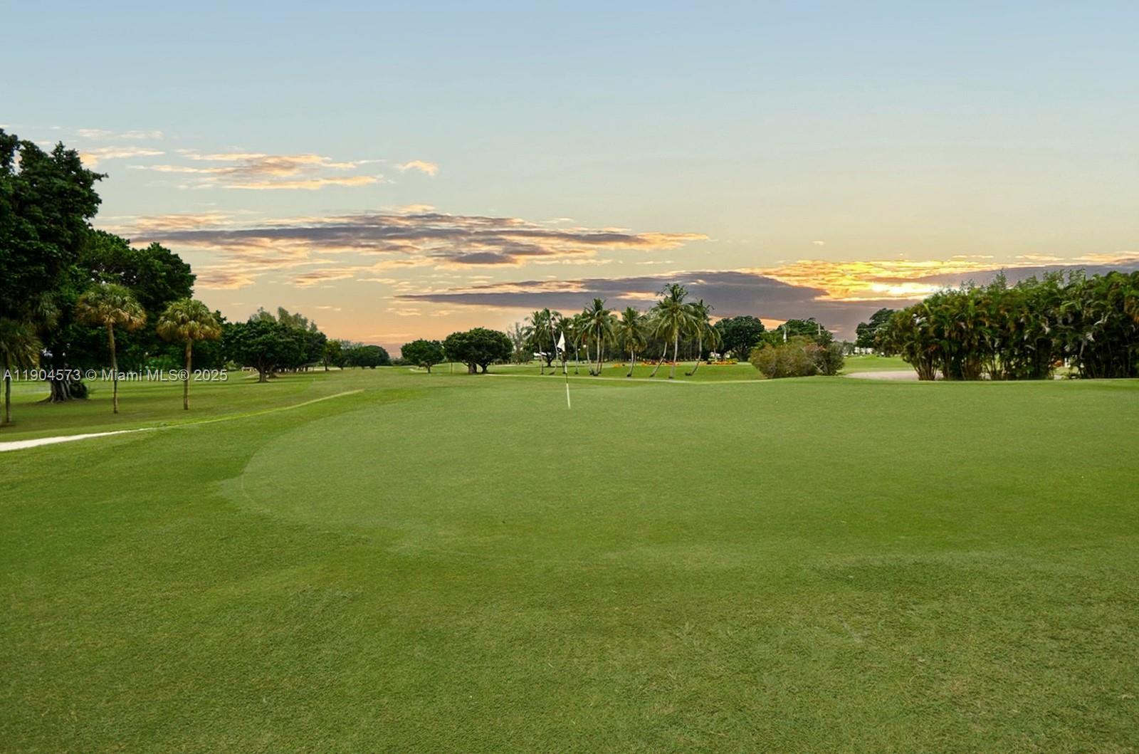 HOLLYBROOK GOLF - Residential