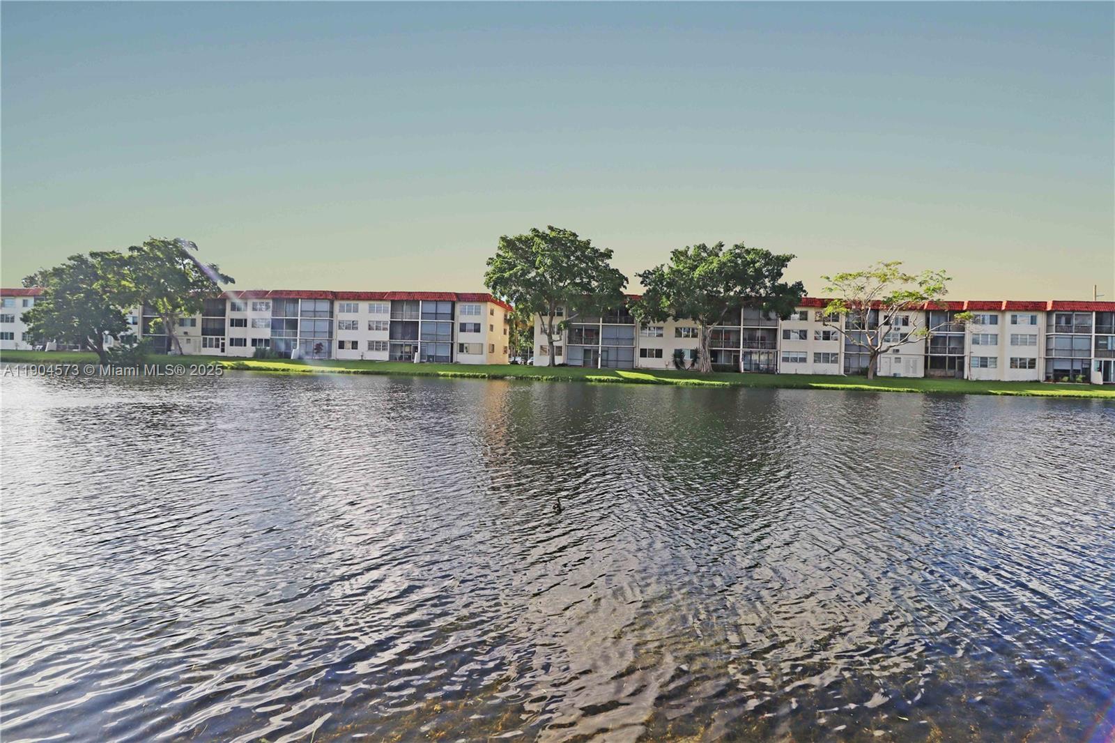 HOLLYBROOK GOLF - Residential