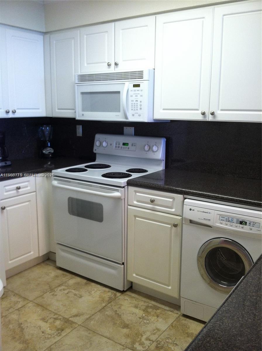 WAVE CONDO - Residential Lease