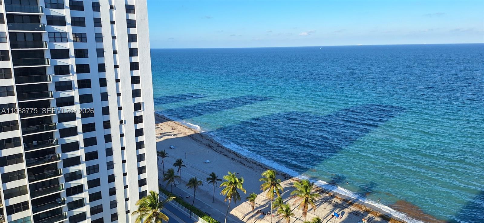 WAVE CONDO - Residential Lease