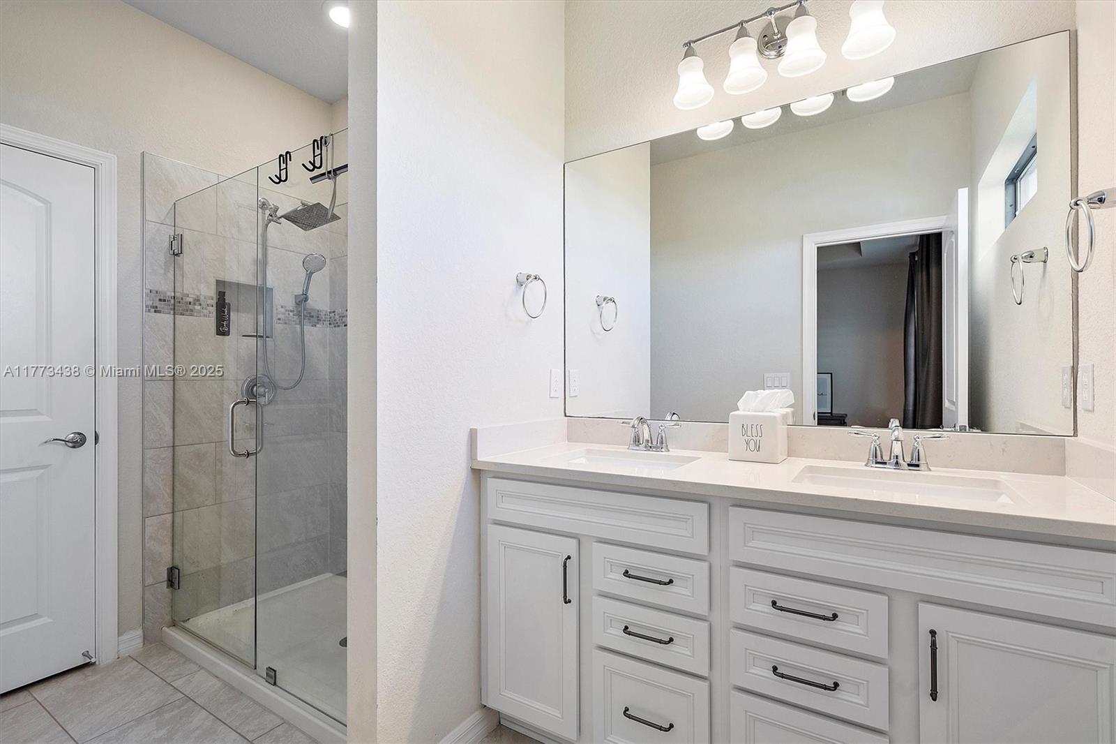 OAK TREE PROPERTY REDEVEL - Residential
