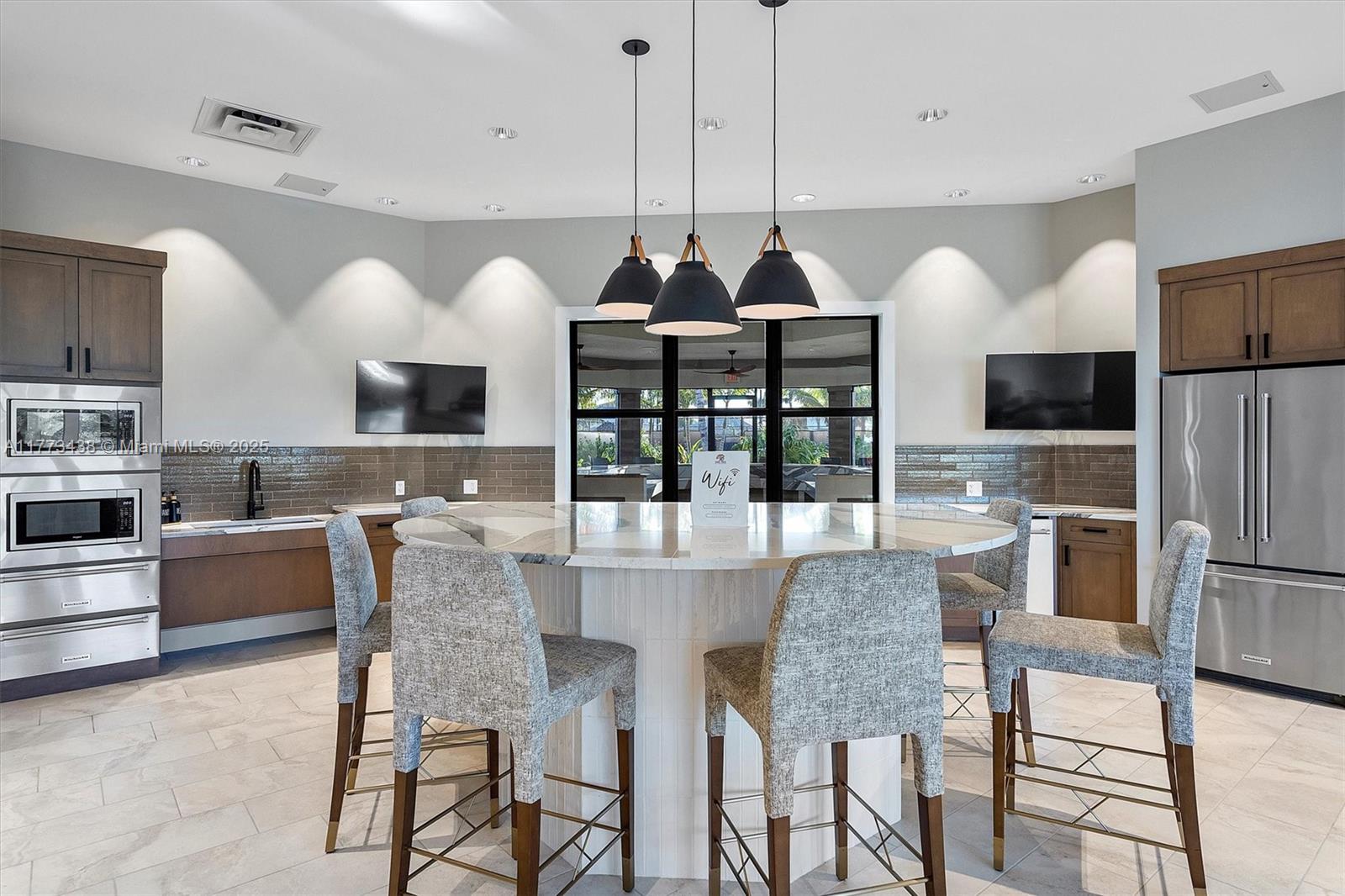 OAK TREE PROPERTY REDEVEL - Residential