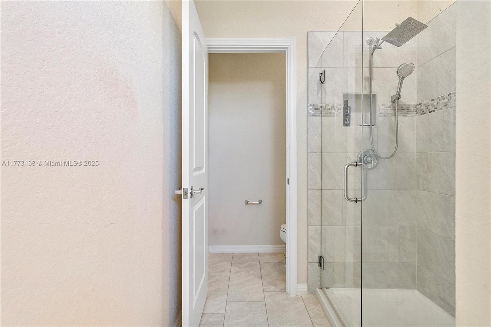 OAK TREE PROPERTY REDEVEL - Residential