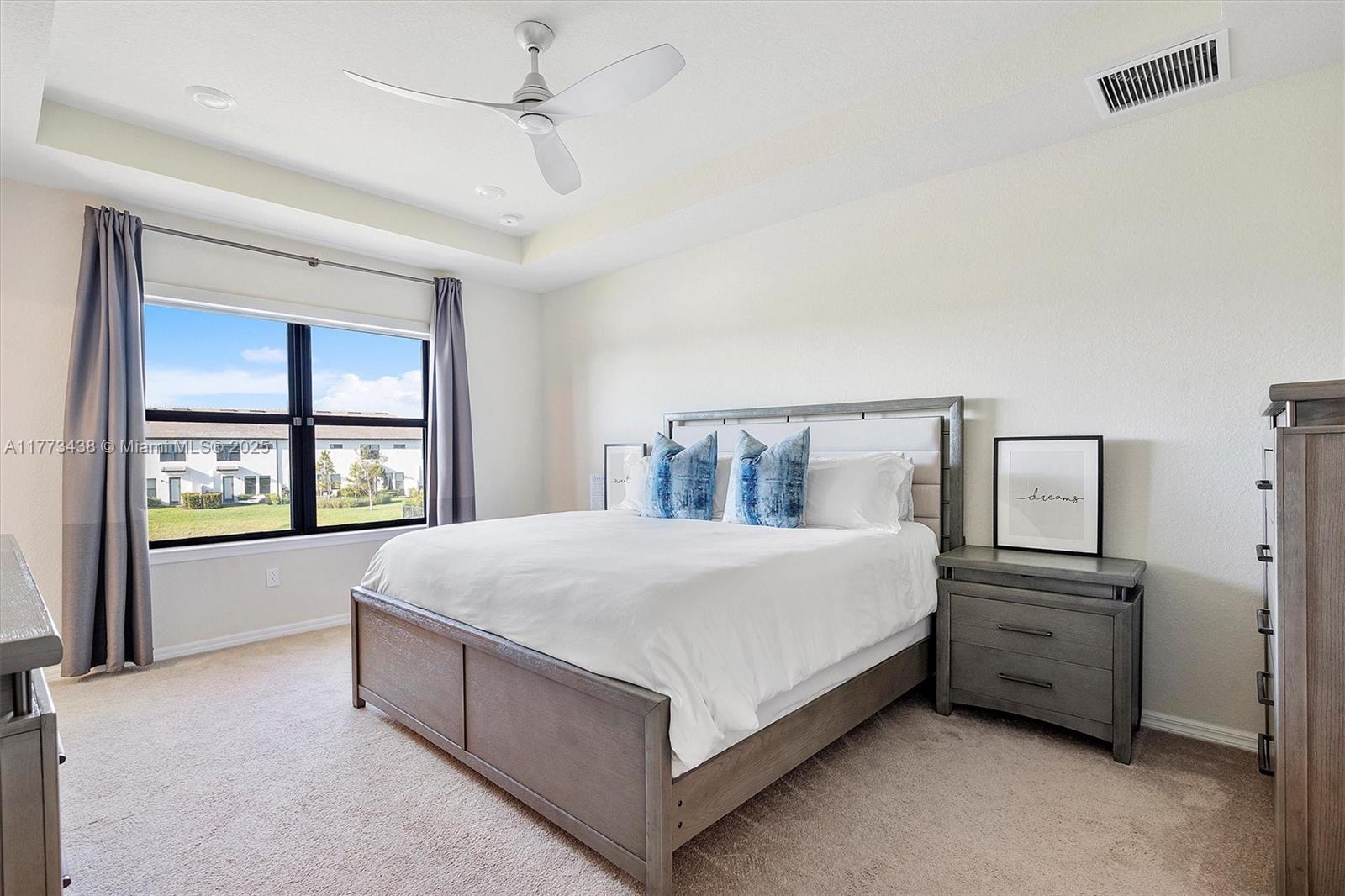 OAK TREE PROPERTY REDEVEL - Residential