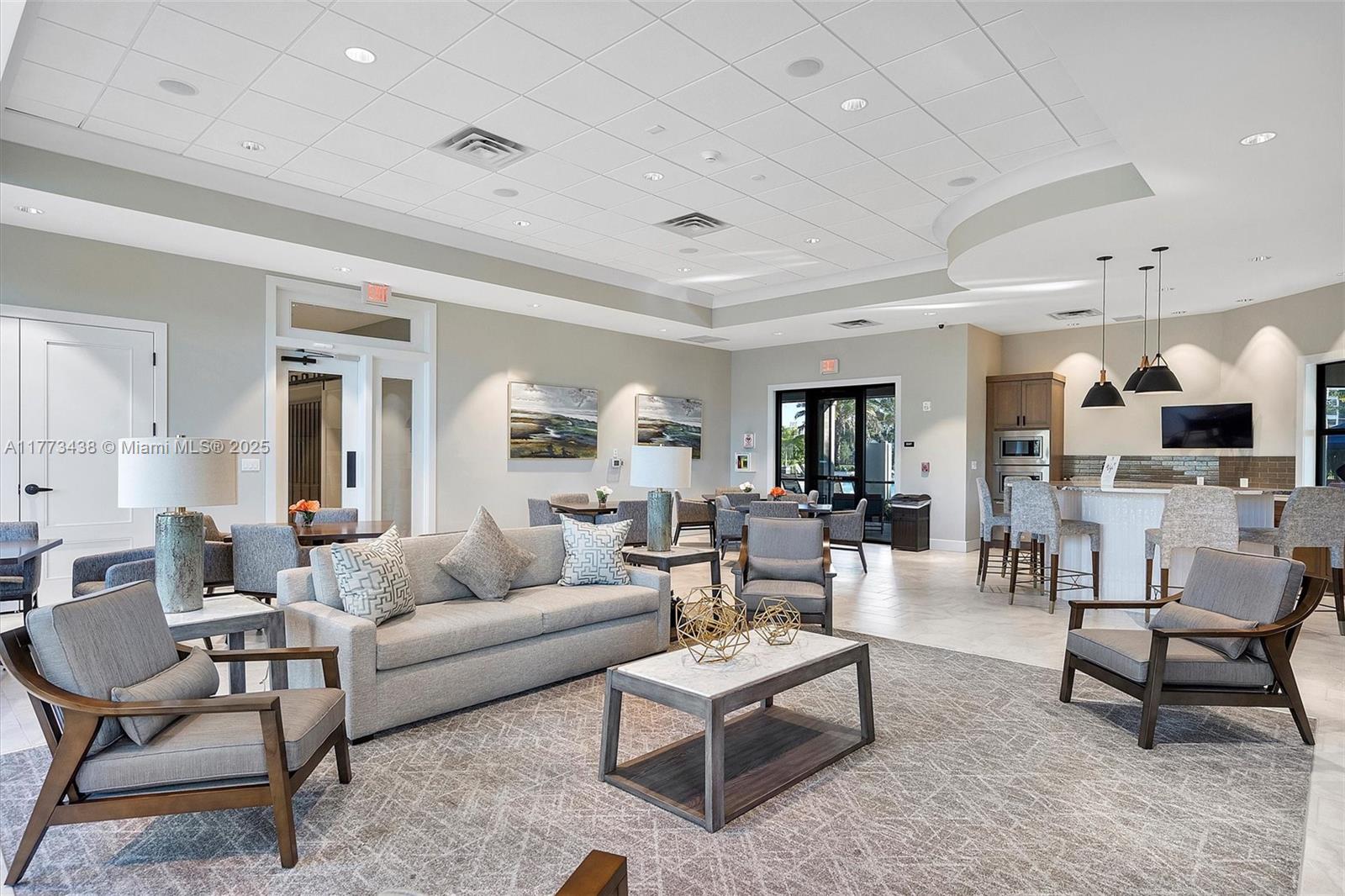 OAK TREE PROPERTY REDEVEL - Residential