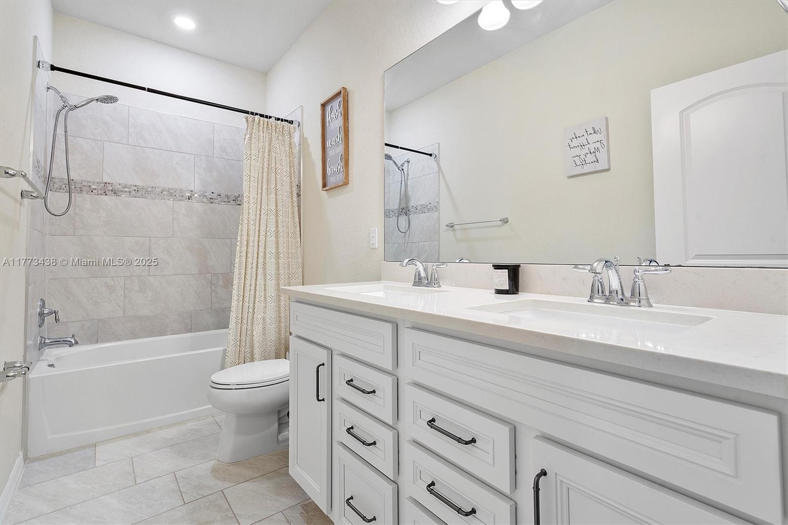 OAK TREE PROPERTY REDEVEL - Residential
