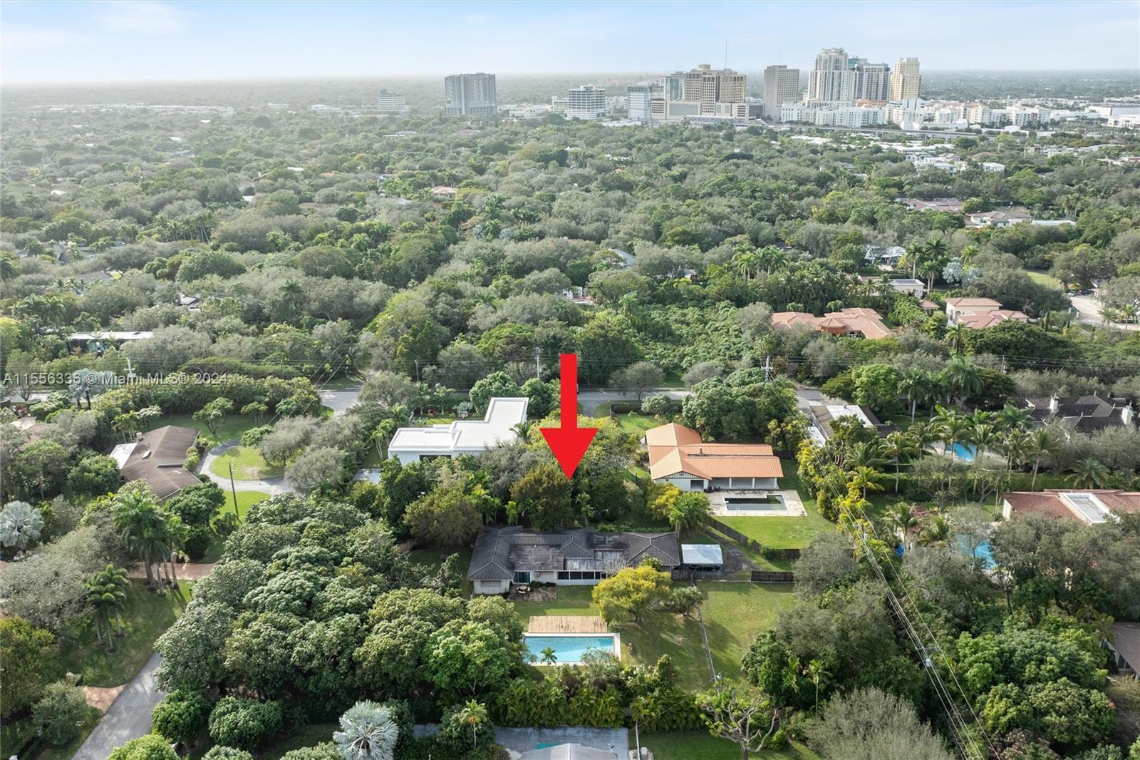 THREE LITTLE GROVES - Residential