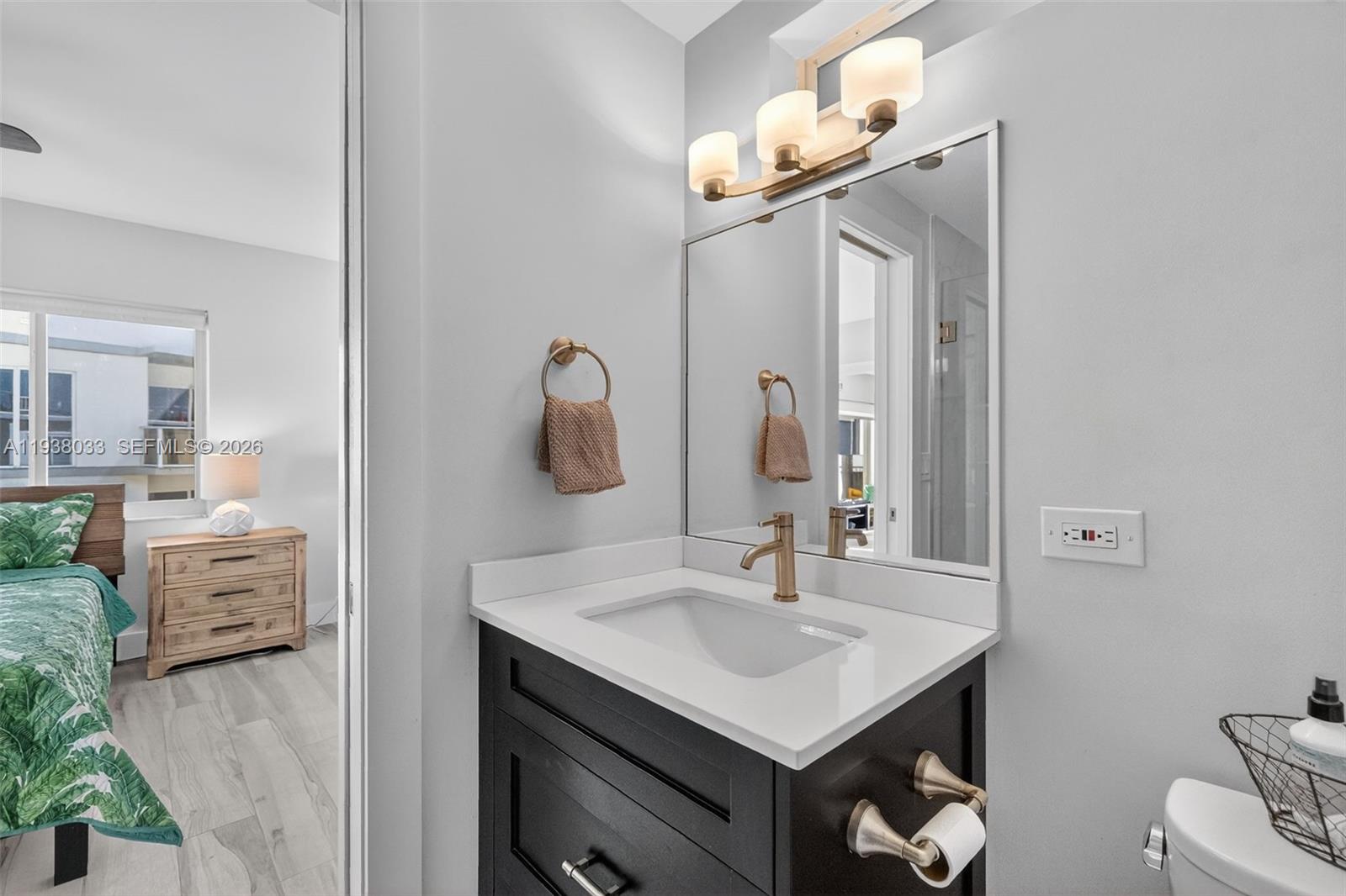 SHORELAND CO-OP - Residential