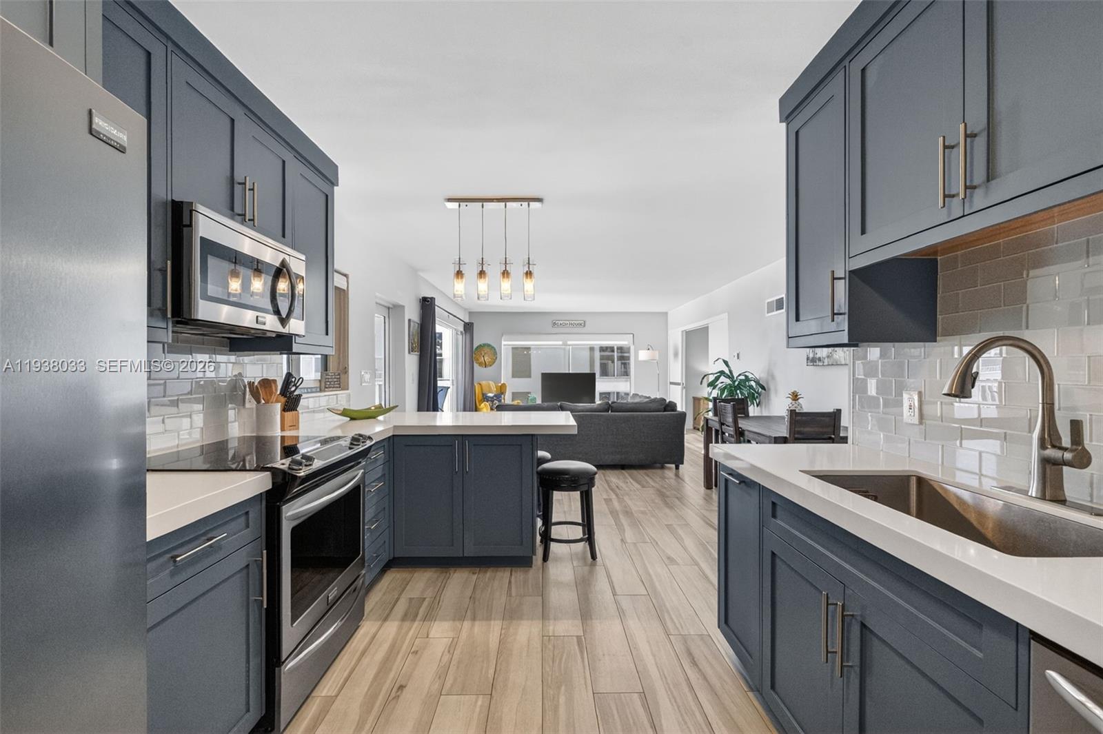 SHORELAND CO-OP - Residential