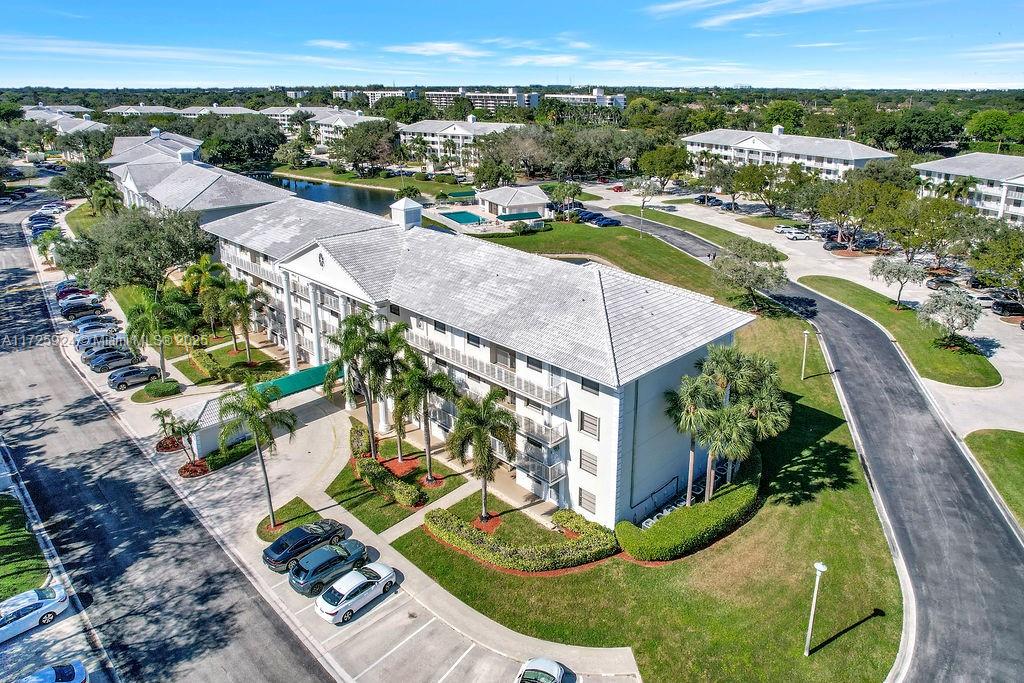 WHITEHALL CONDO AT CAMINO - Residential