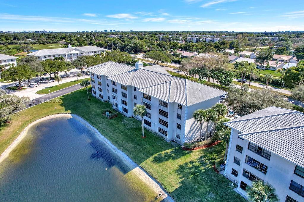 WHITEHALL CONDO AT CAMINO - Residential