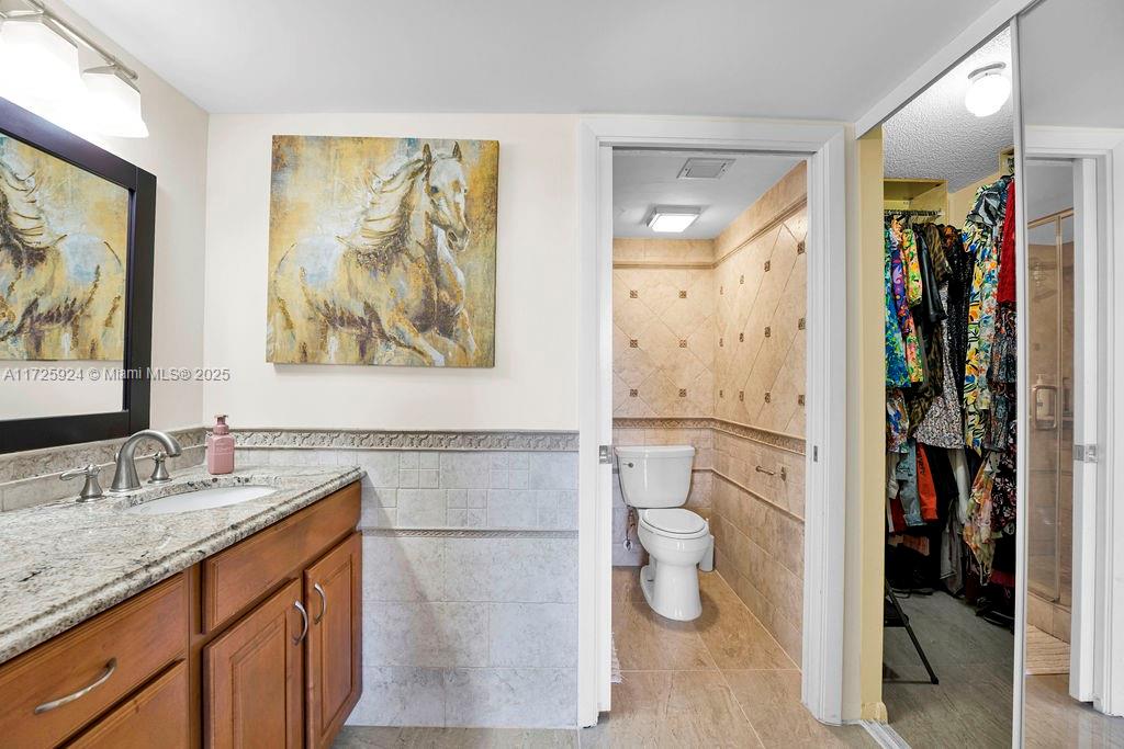 WHITEHALL CONDO AT CAMINO - Residential