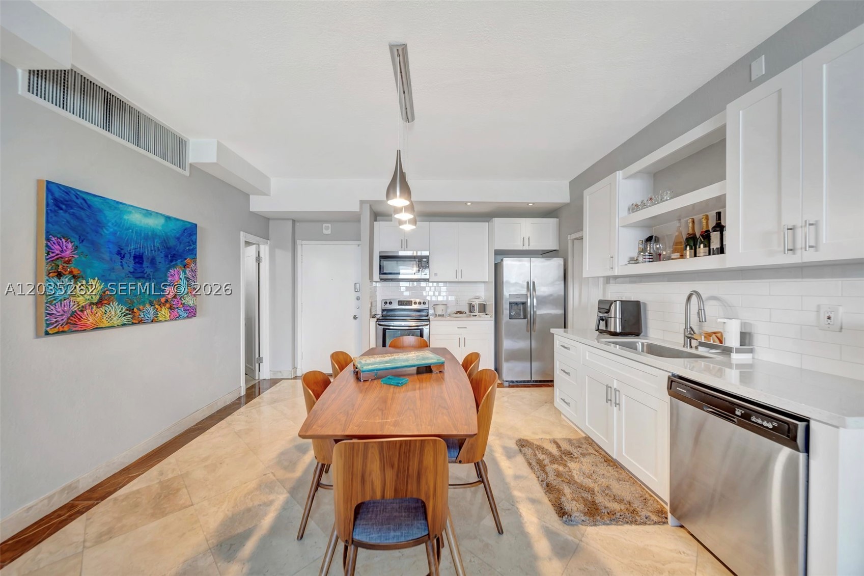 5005 Collins Ave PH02