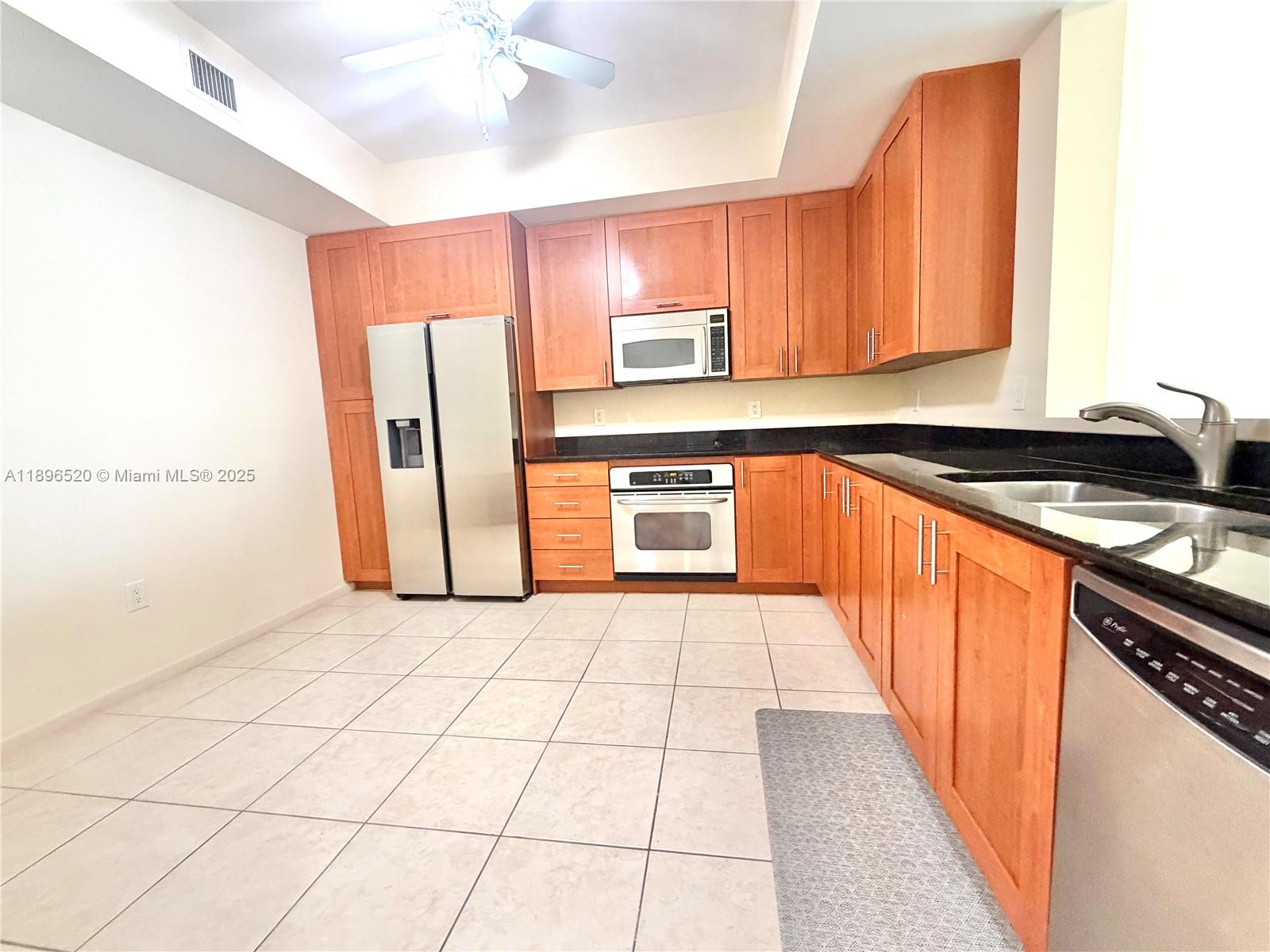 AVENTURA MARINA CONDO - Residential Lease