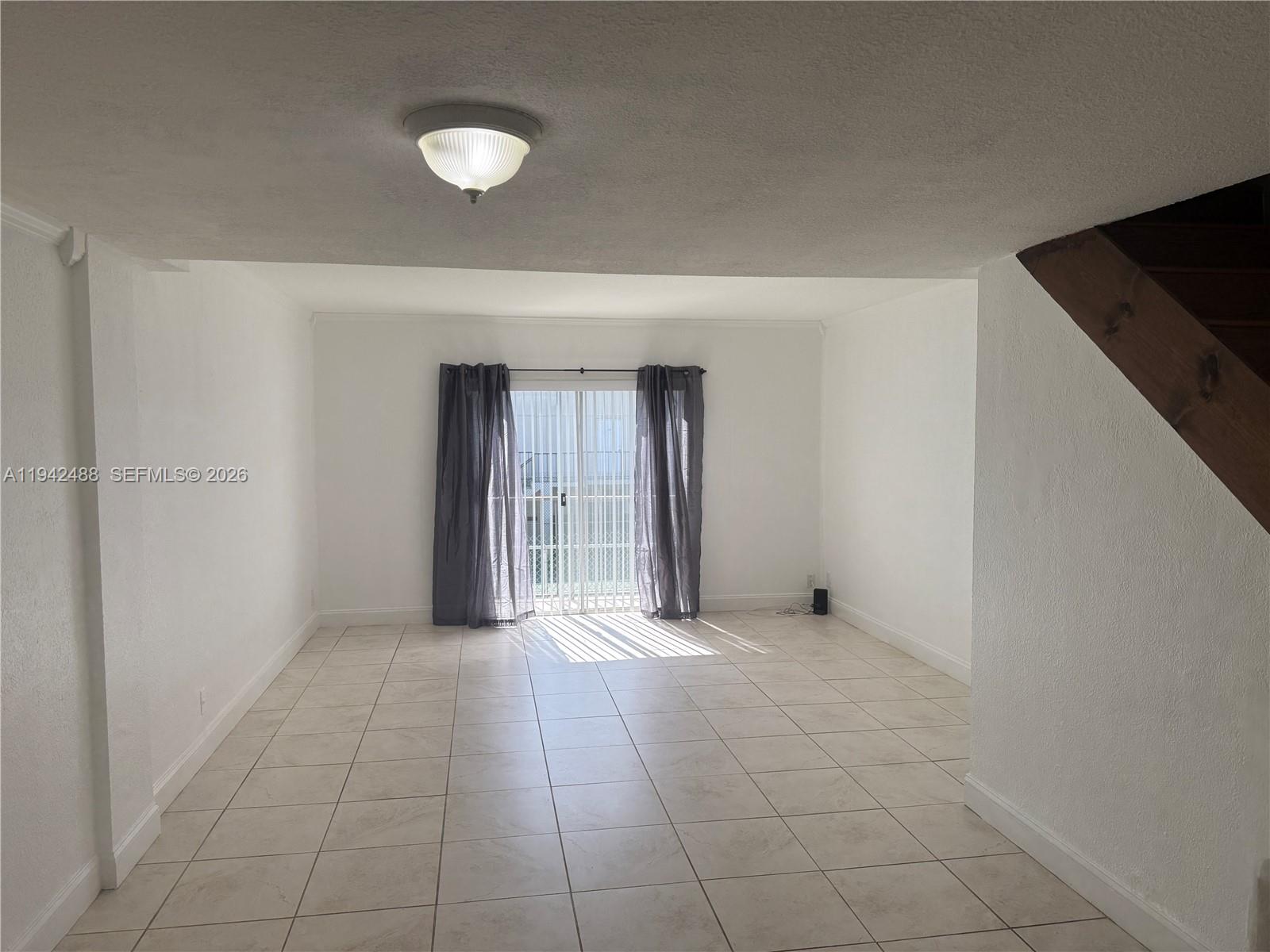 VILLAS OF PINECREST CONDO - Residential