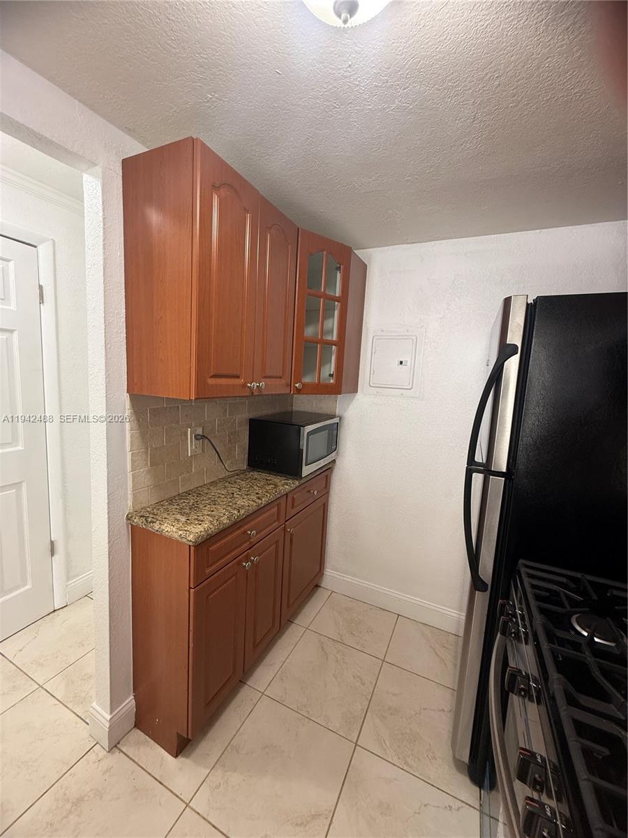 VILLAS OF PINECREST CONDO - Residential