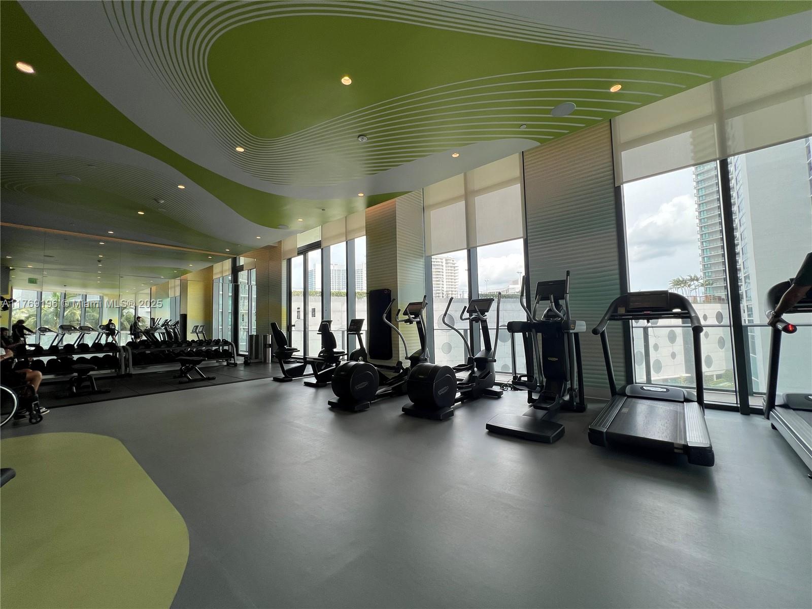 PARAISO BAYVIEWS CONDO - Residential