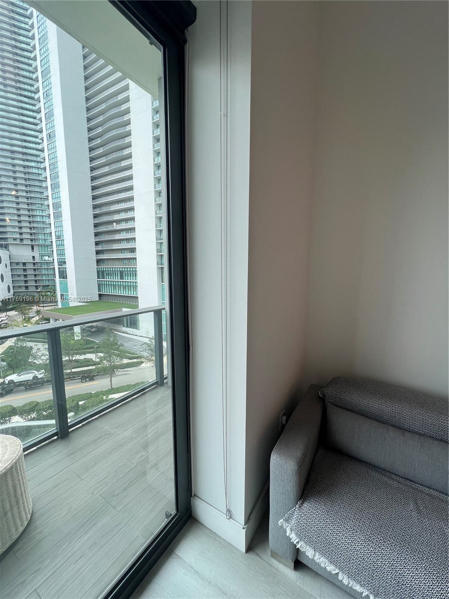 PARAISO BAYVIEWS CONDO - Residential