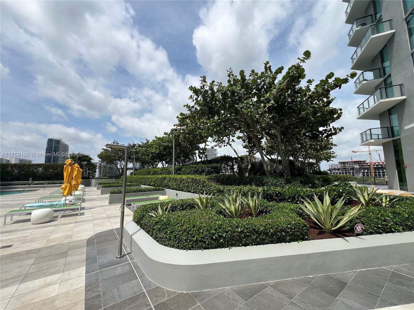 PARAISO BAYVIEWS CONDO - Residential