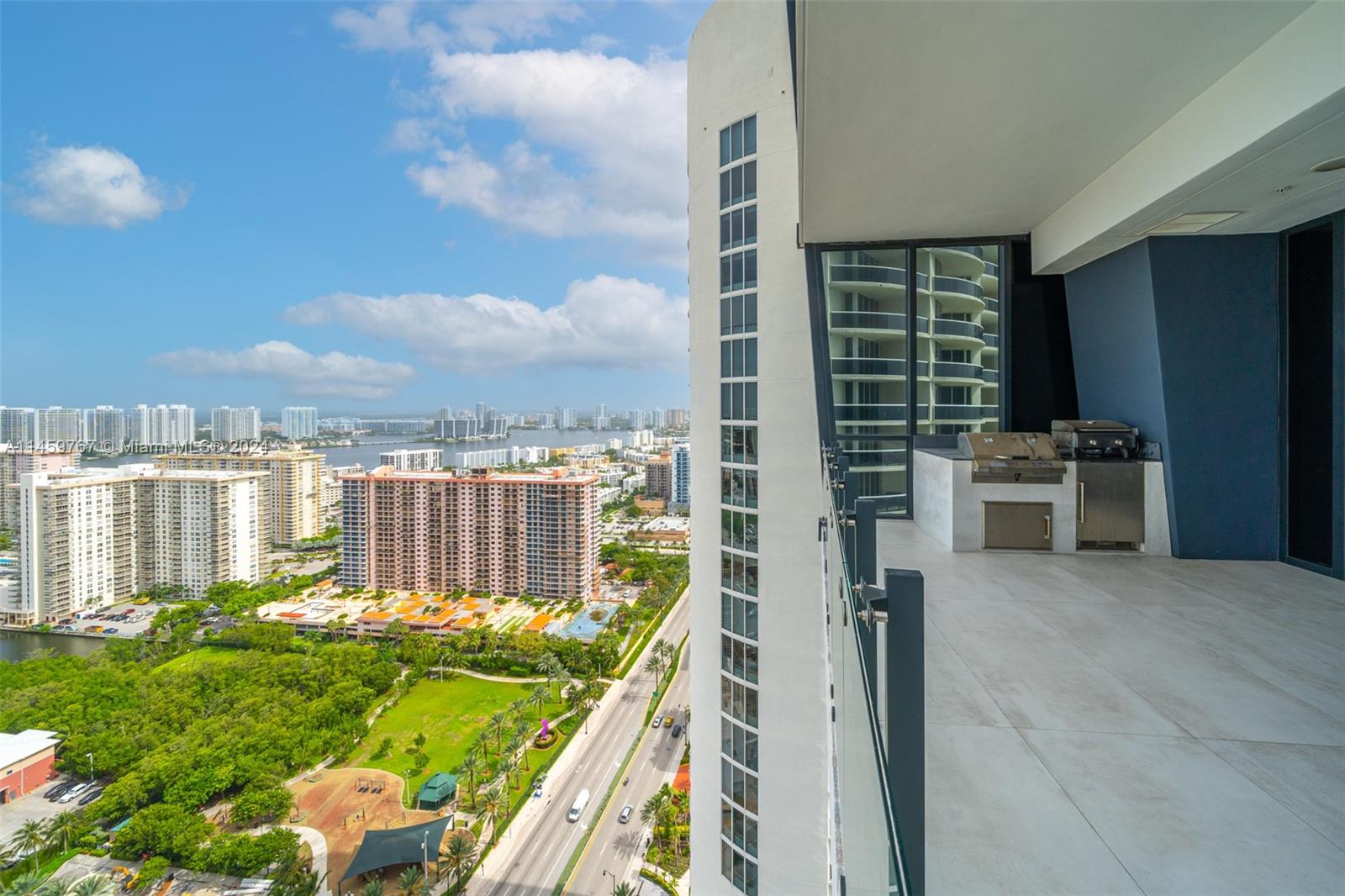 MUSE CONDO - Residential