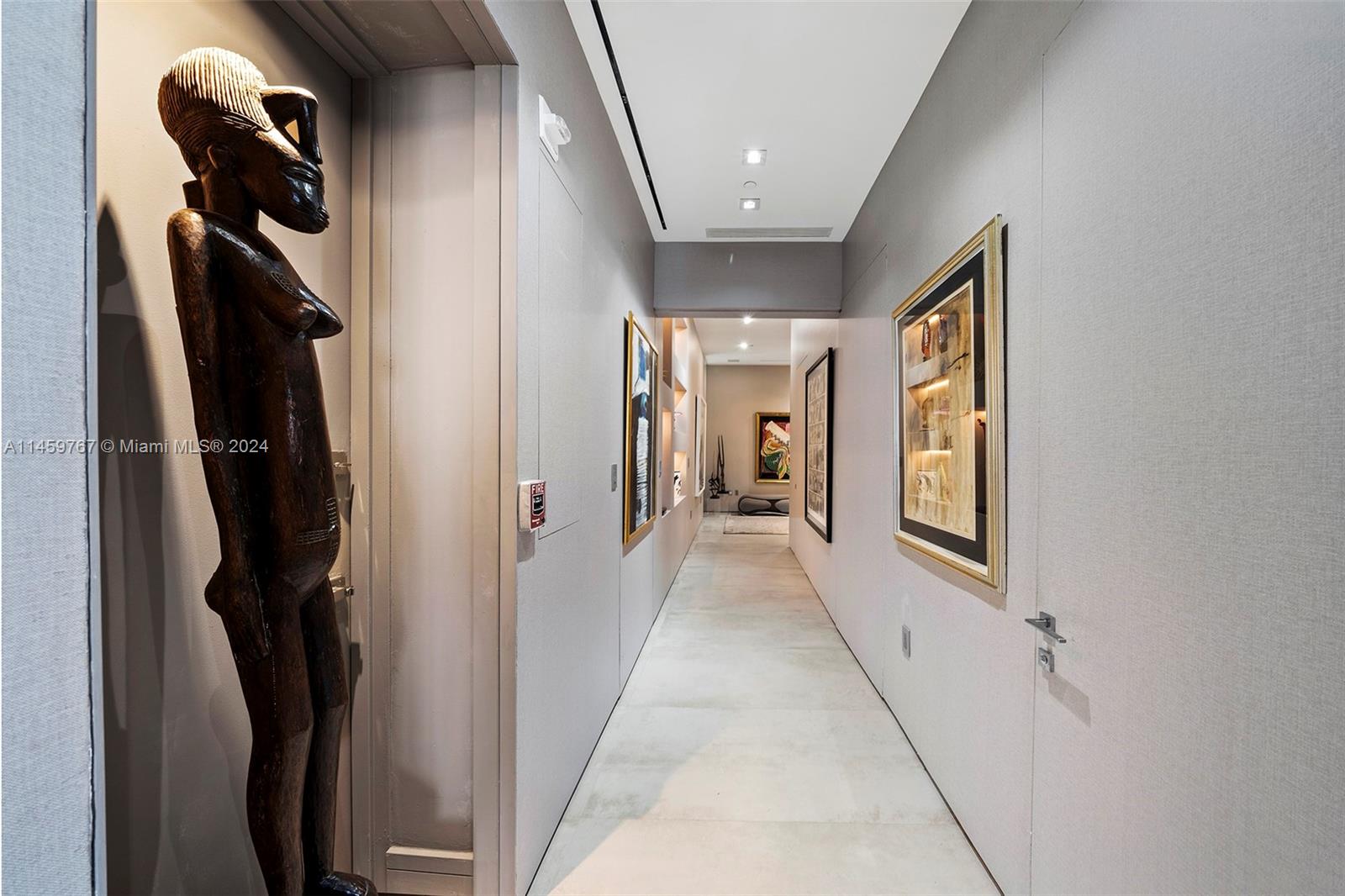 MUSE CONDO - Residential