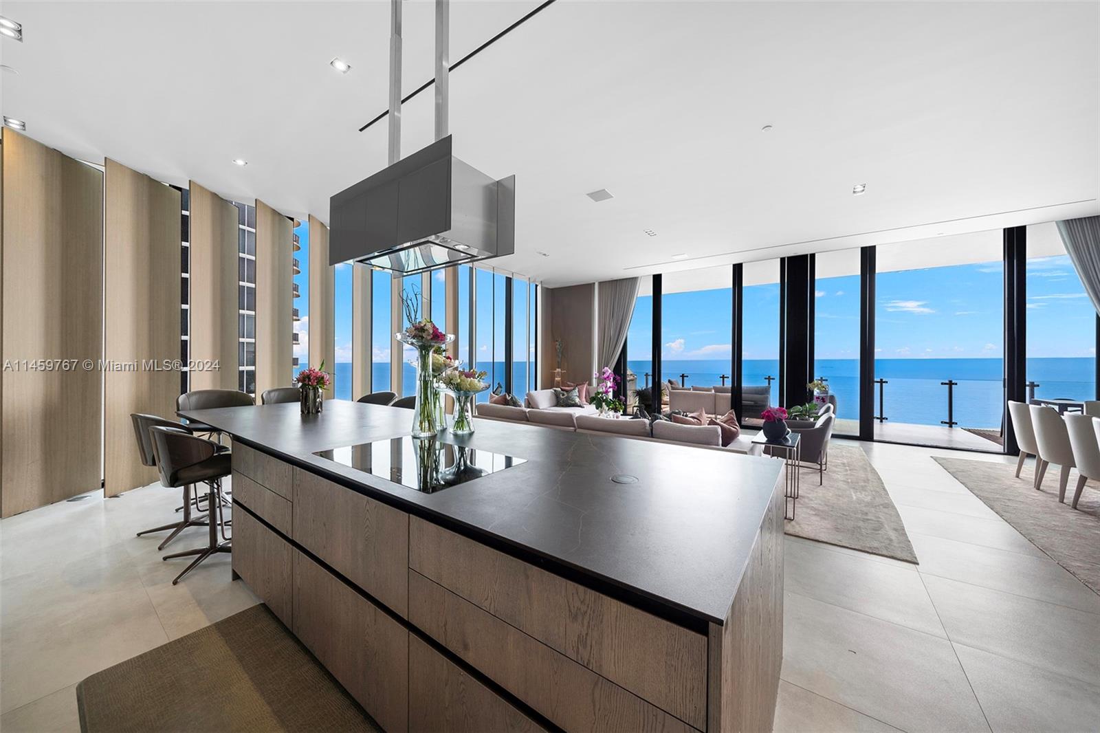 MUSE CONDO - Residential