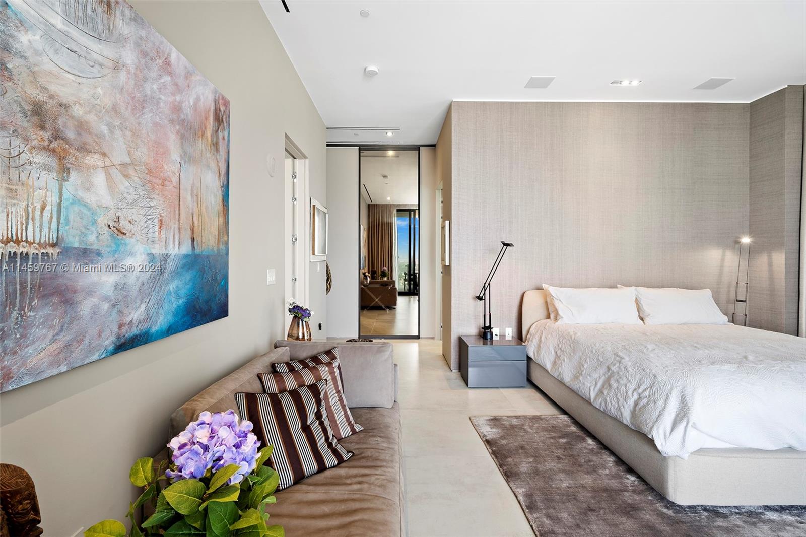 MUSE CONDO - Residential