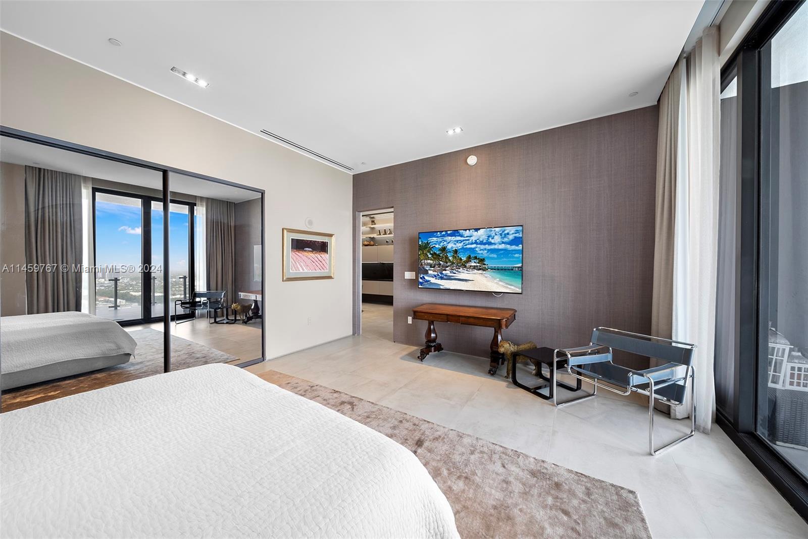 MUSE CONDO - Residential