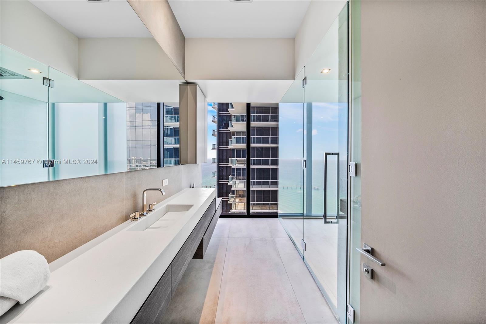 MUSE CONDO - Residential