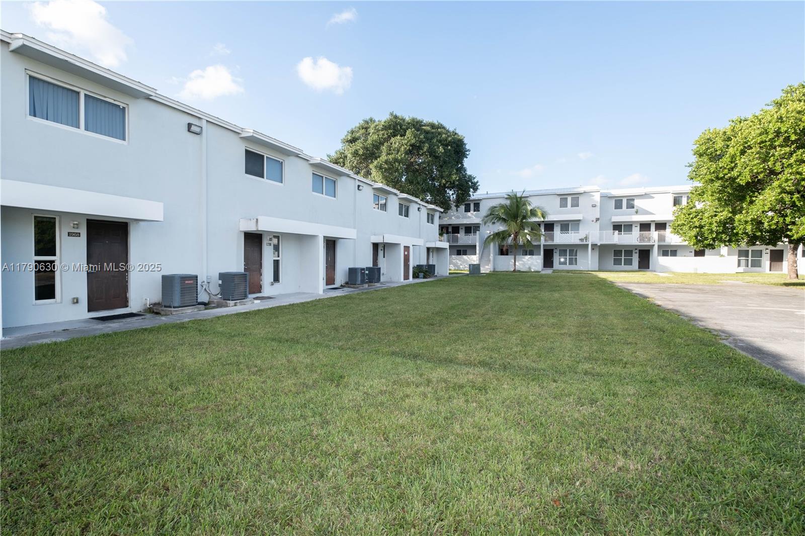 1968 NW 4th Ct 323
