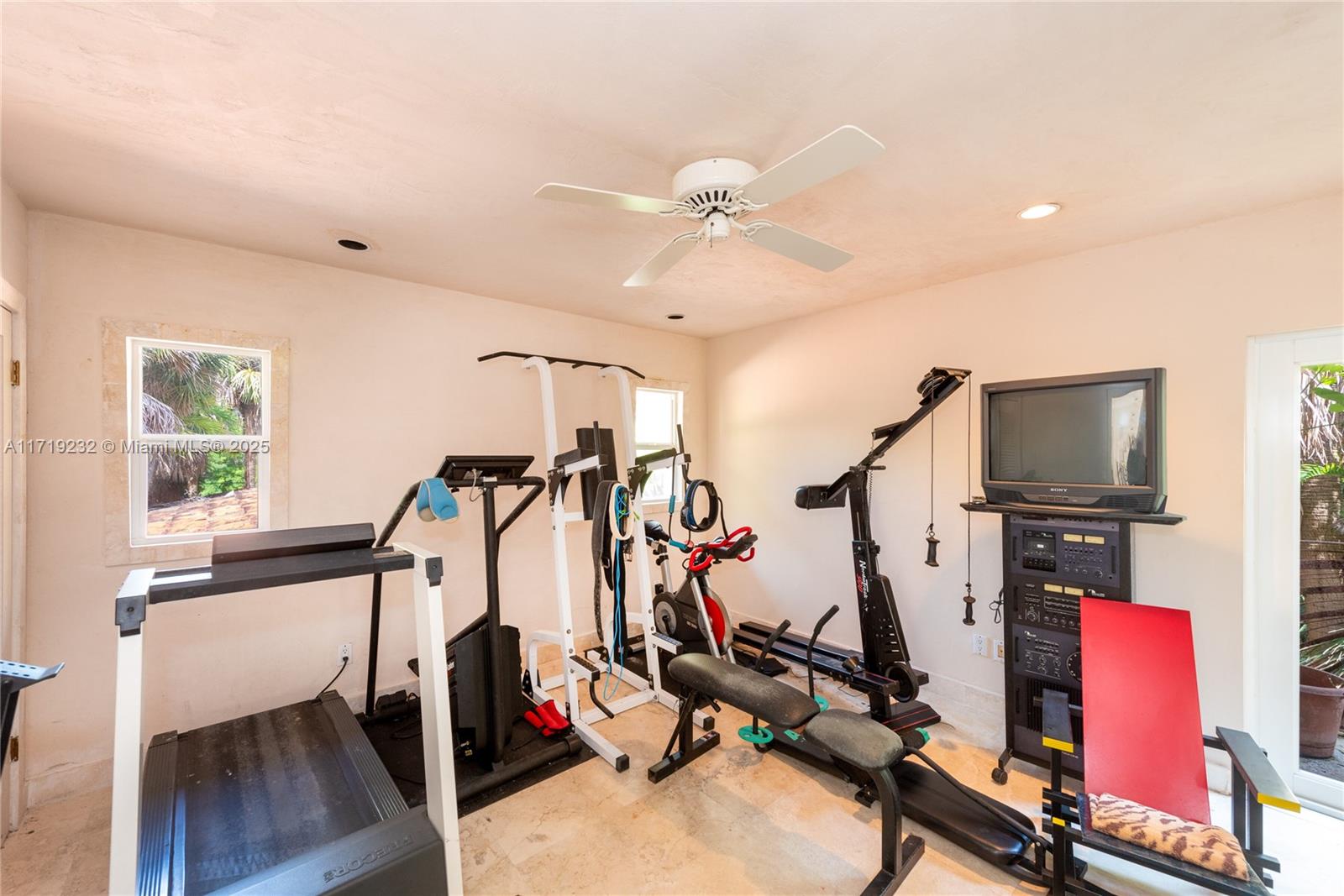 SUNRISE HARBOUR REV PL - Residential