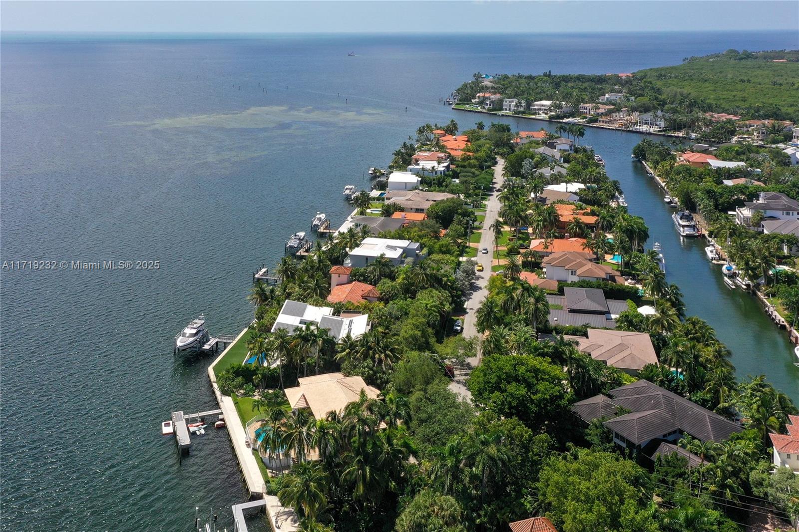 SUNRISE HARBOUR REV PL - Residential