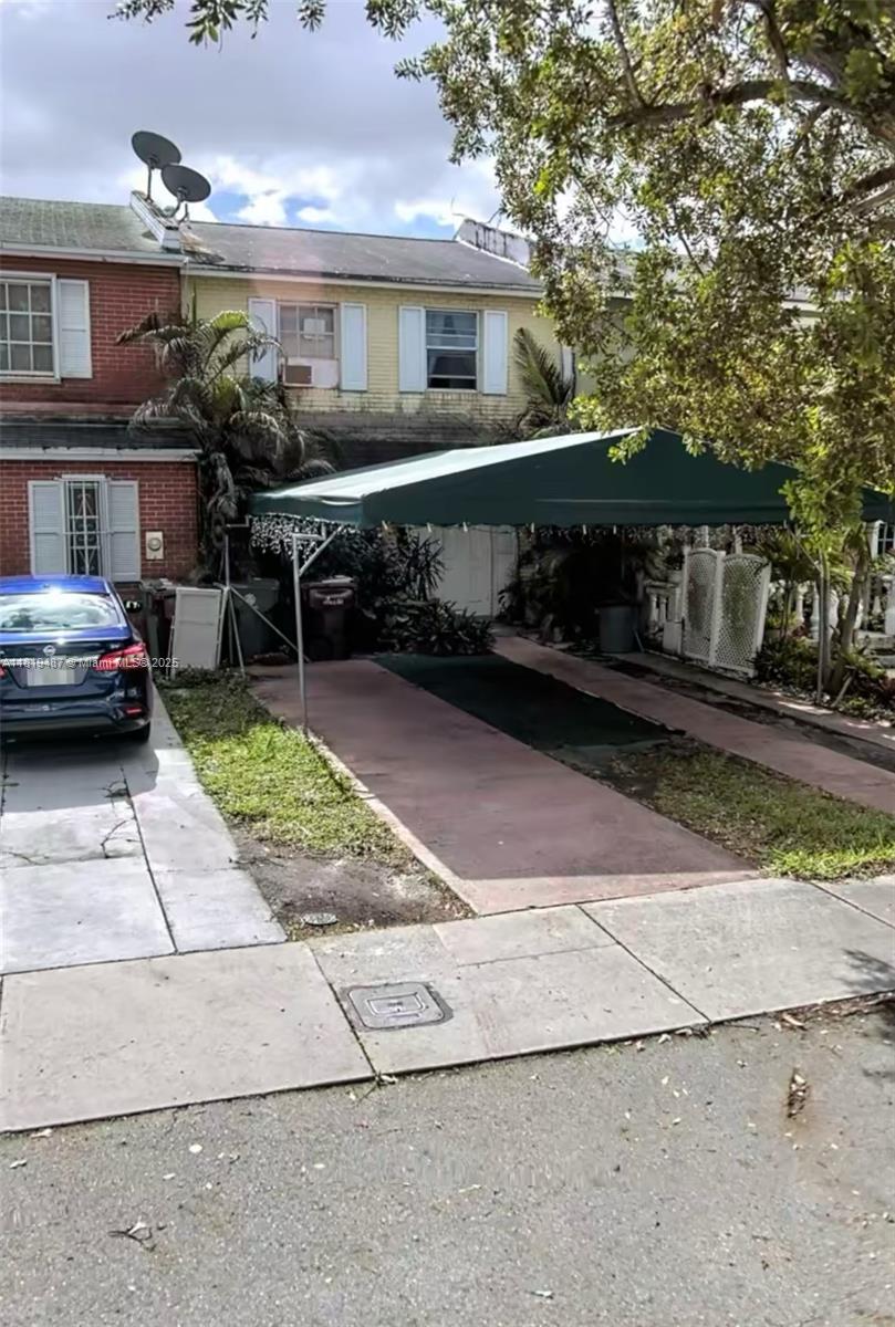 Property for Sale at 1680 W 72nd St, Hialeah, Miami-Dade County, Florida - Bedrooms: 2 
Bathrooms: 2  - $439,000
