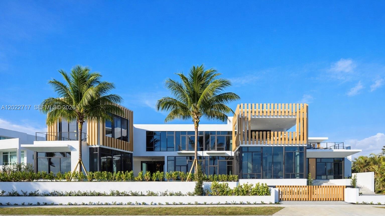 BEACH SHORES - Residential