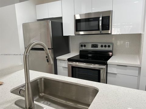 6540 W 27th Ct 14-56 Hialeah FL 33016