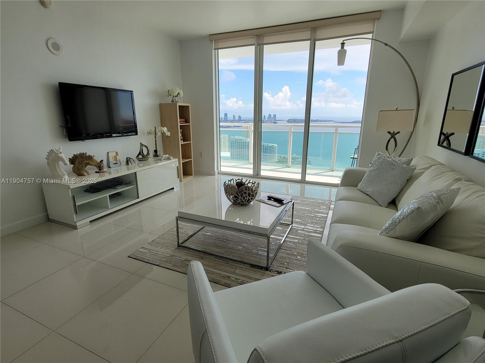 Plaza 901 Brickell Condo - Residential Lease