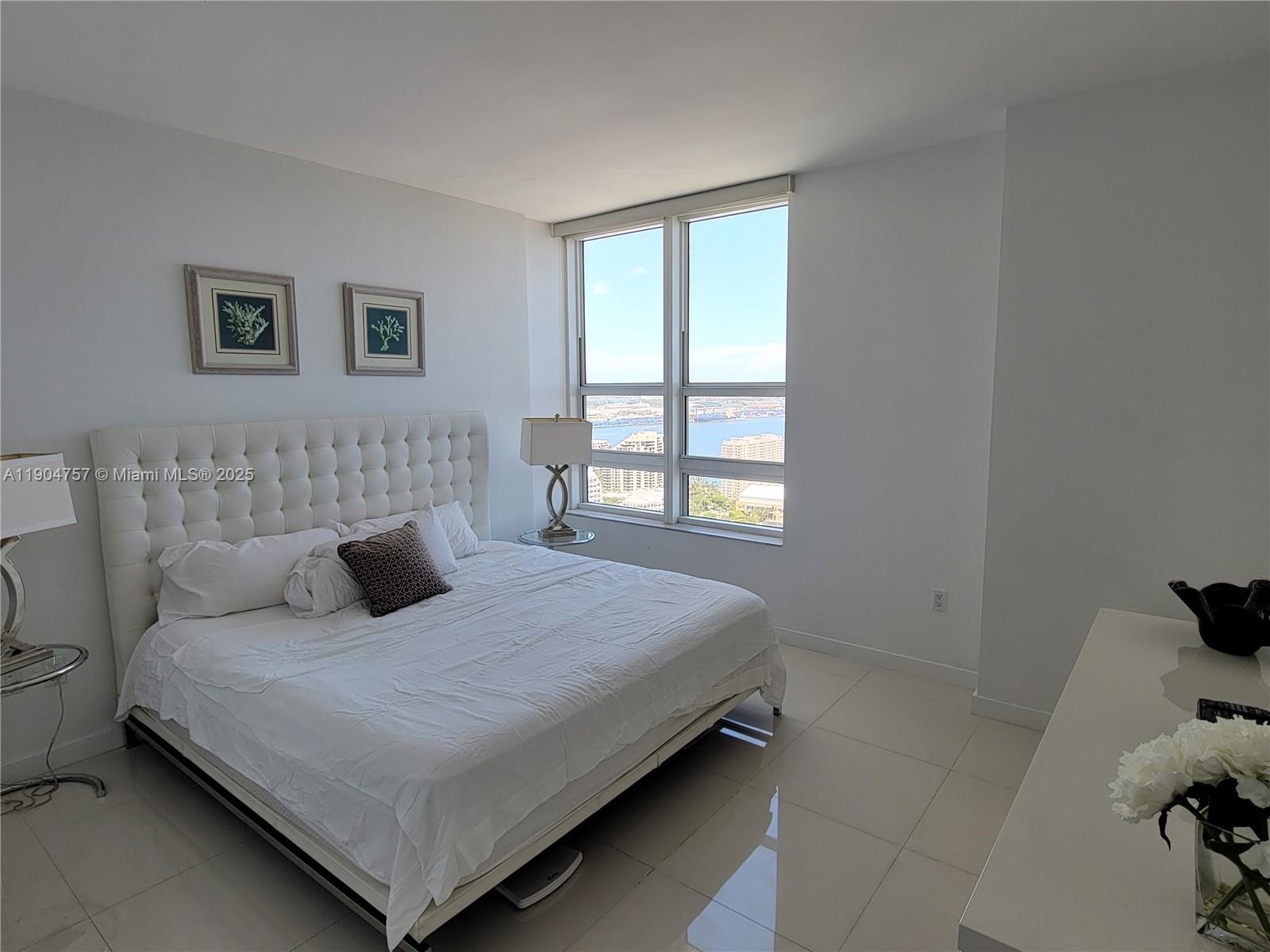 Plaza 901 Brickell Condo - Residential Lease