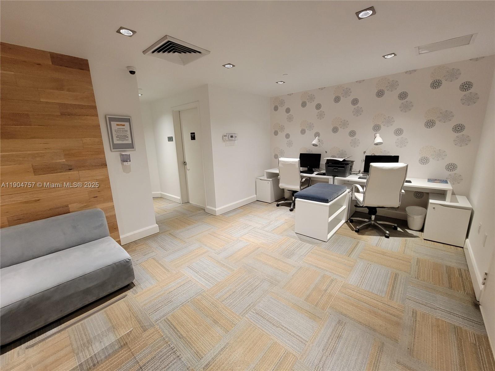 Plaza 901 Brickell Condo - Residential Lease