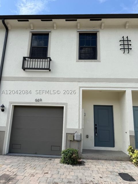 Tiny photo for 669 SW 11th St, Florida City, FL 33034 (MLS # A12042084)