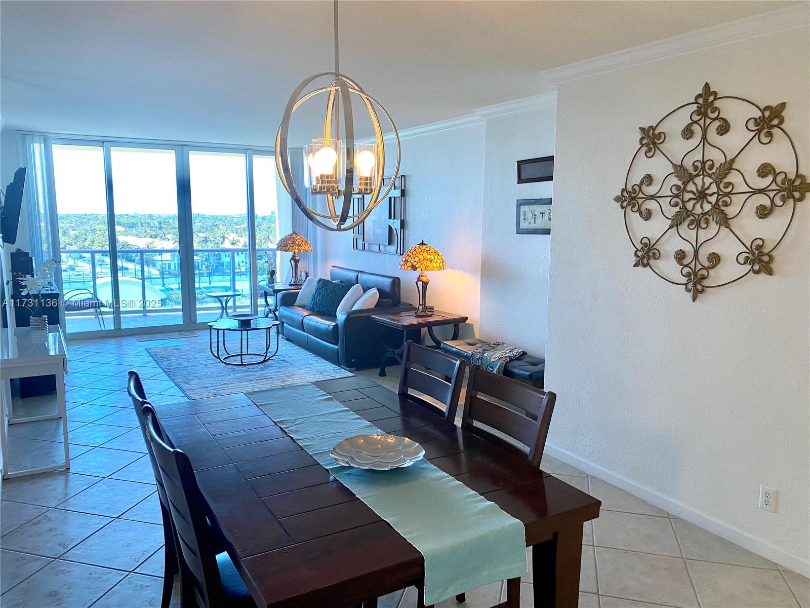 WAVE CONDO - Residential