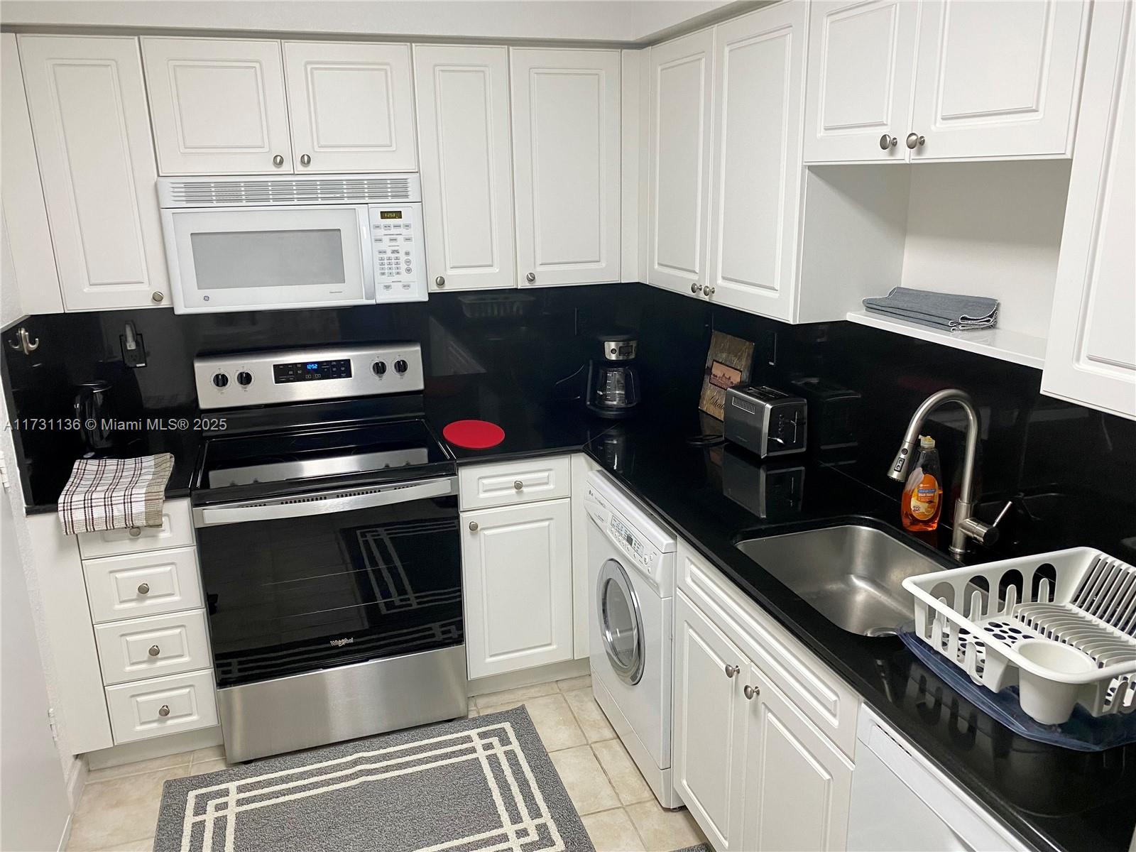 Property for Sale at 2501 S Ocean Dr 828, Hollywood, Broward County, Florida - Bedrooms: 1 
Bathrooms: 2  - $465,000