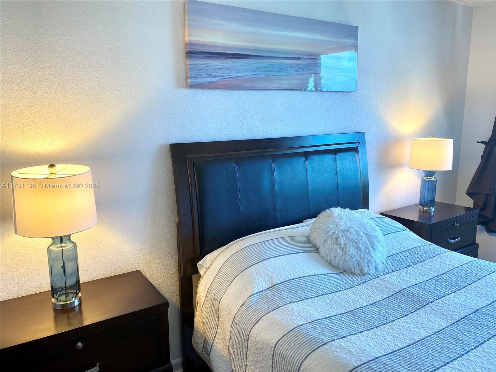 WAVE CONDO - Residential
