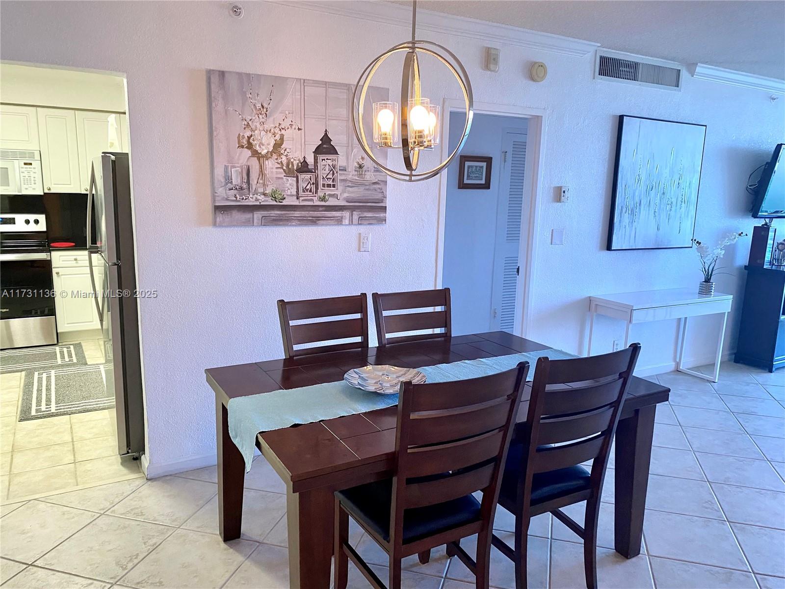 WAVE CONDO - Residential