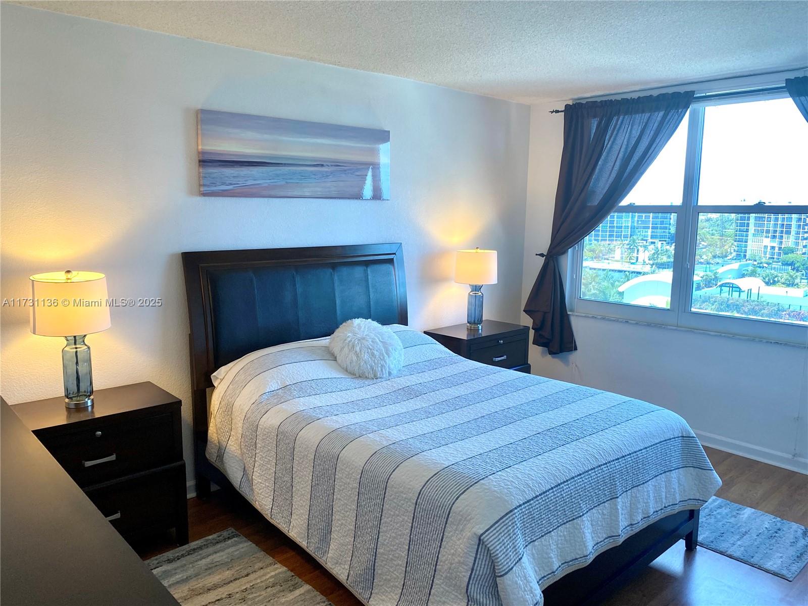 WAVE CONDO - Residential