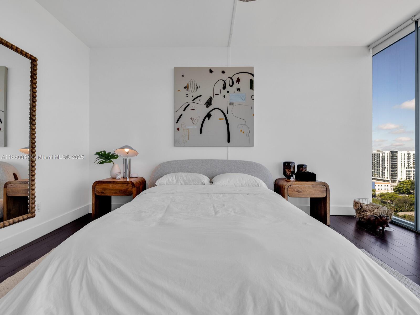 BLUE CONDO - Residential