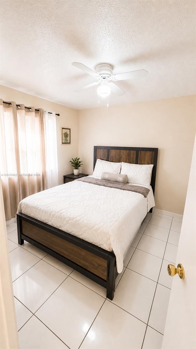 EL POLO CONDO - Residential