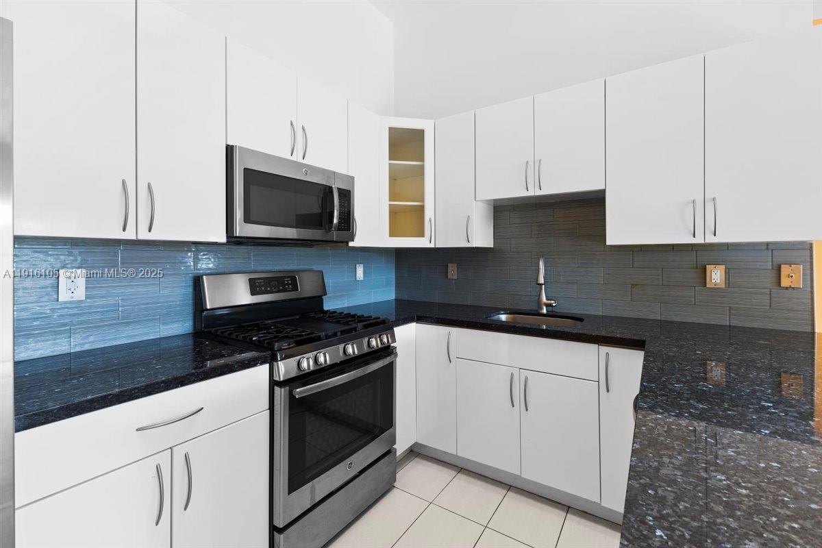 HAMMOCKS SEC 3 - Residential